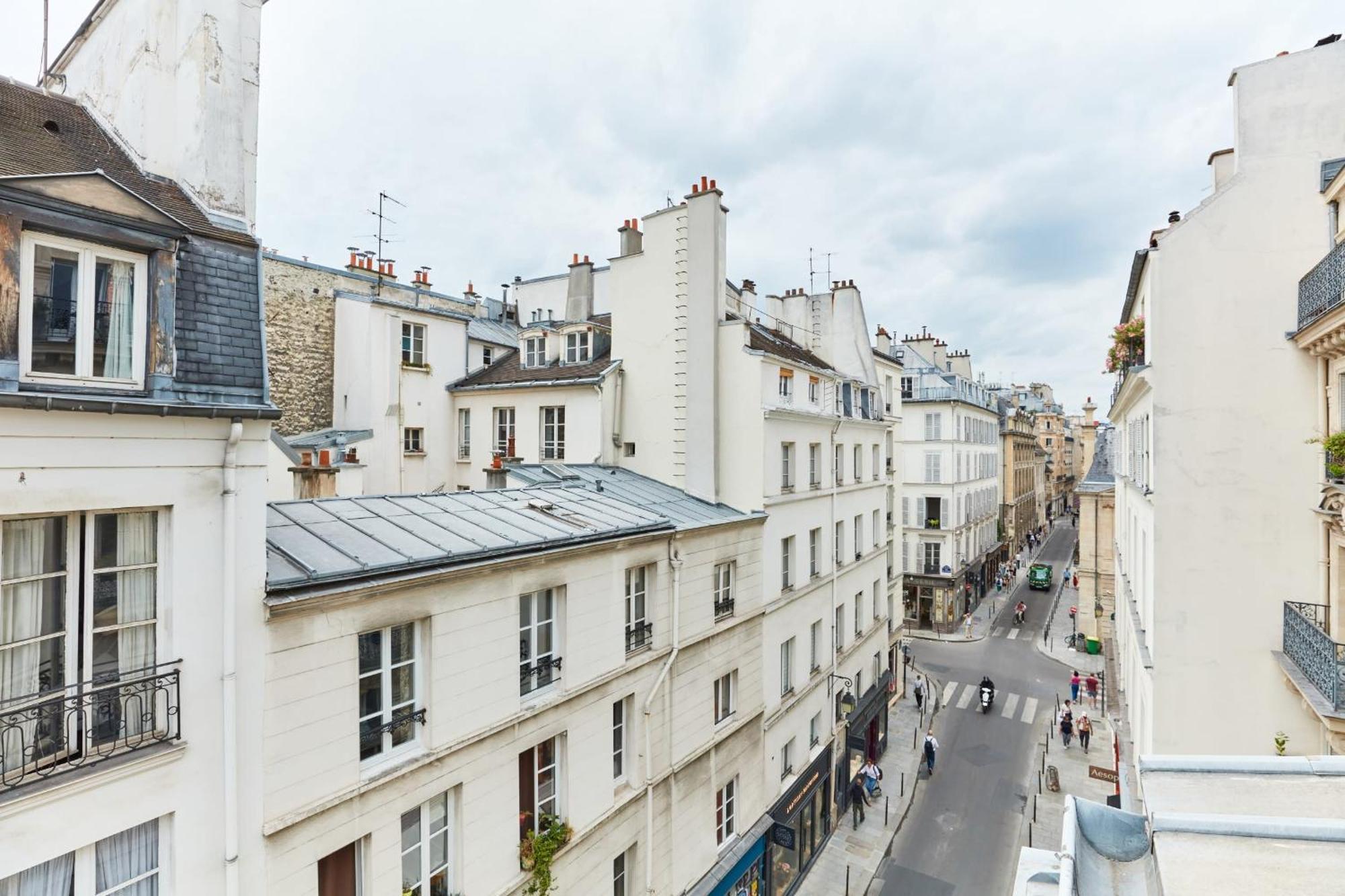 Place Des Vosges - 1Br With Balcony - Cityapartmentstay 巴黎 外观 照片